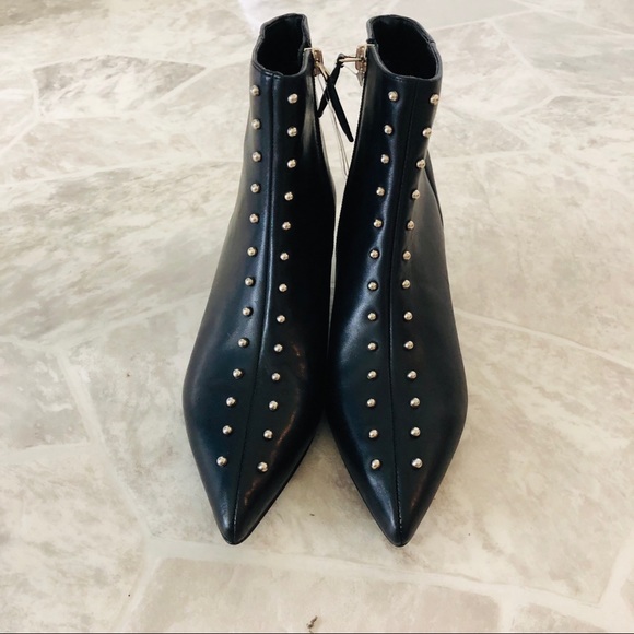NWOT NINE West black genuine leather studded pointed heeled ankle boots size 6 - Picture 3 of 11